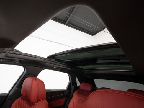 Used 2022 Bentley Bentayga S ($263,655 MSRP) *MULLINER DR image 36