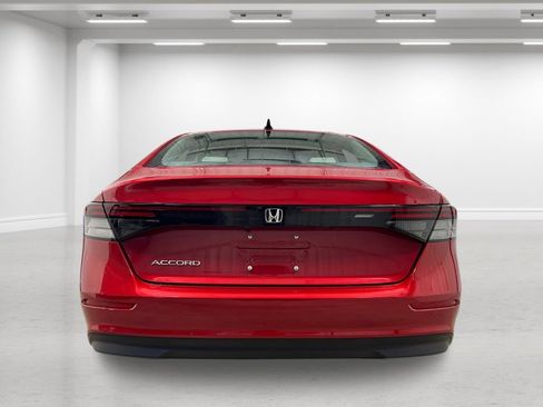 New 2025 Honda Accord SE image 5