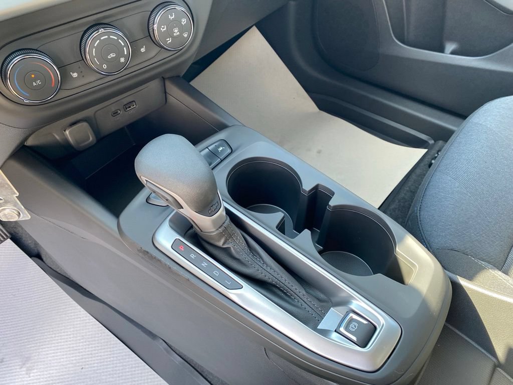 New 2026 Chevrolet Trax LS w/ LS Convenience Package FWD image 16