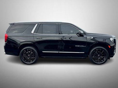 Used 2022 GMC Yukon Denali w/ Max Trailering Package image 5