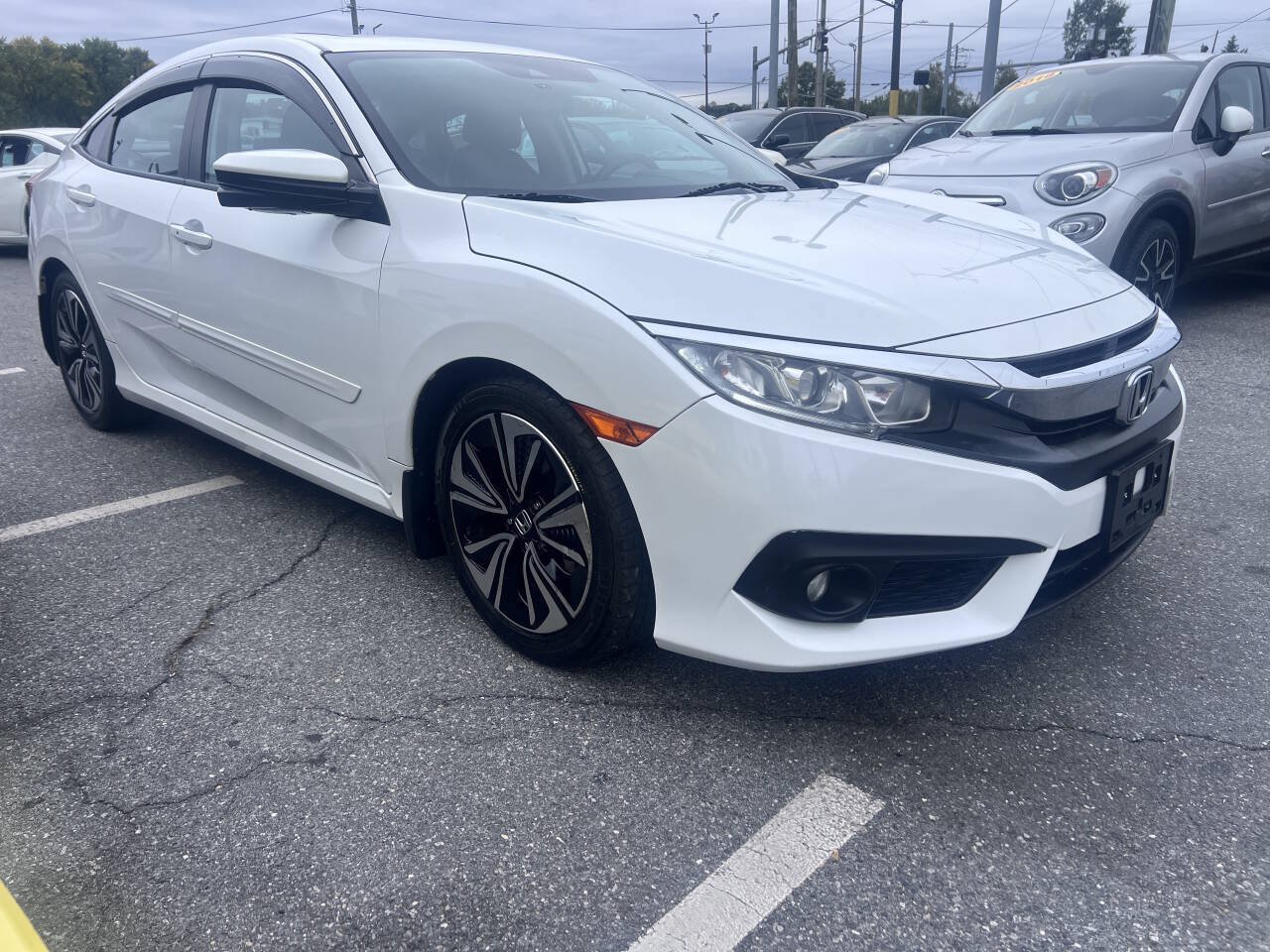 Used 2017 Honda Civic EX-L image 3