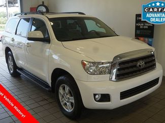Used 2017 Toyota Sequoia SR5 w/ Premium Package AWD/4WD video 1