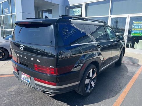 Used 2025 Hyundai Santa Fe Limited AWD/4WD image 5
