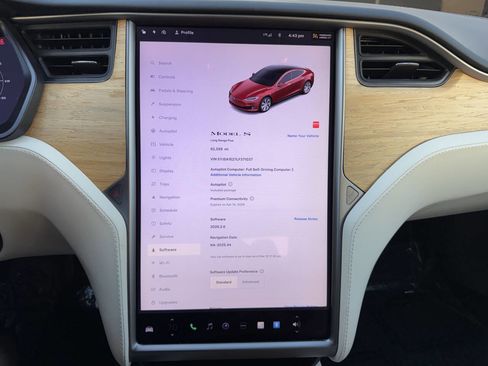 Used 2020 Tesla Model S Long Range Plus image 11