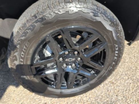 Used 2025 Chevrolet Silverado 1500 Custom Trail Boss w/ Turbomax Blackout Package image 25