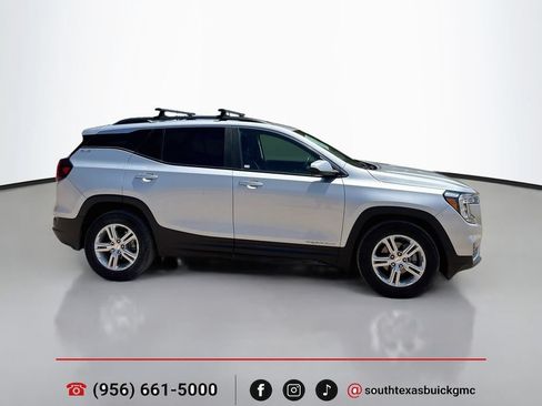 Used 2022 GMC Terrain SLE w/ Driver Convenience Package FWD image 9