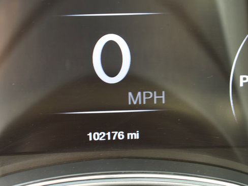 Used 2019 Jeep Grand Cherokee Limited w/ Luxury Group II image 33