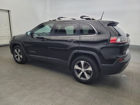 Used 2019 Jeep Cherokee Limited image 3
