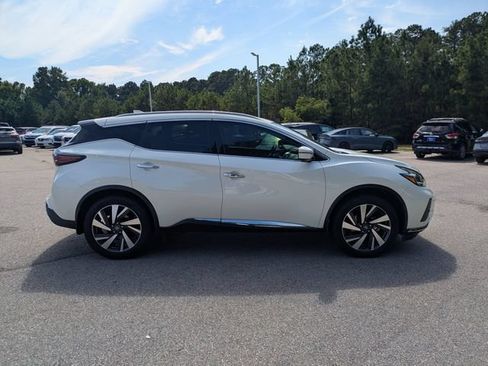 Used 2022 Nissan Murano SL FWD image 2