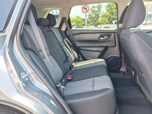 Certified 2026 Nissan Rogue SV FWD image 30