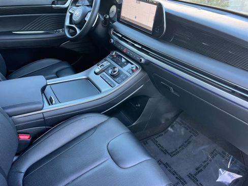 Used 2025 Hyundai Palisade Calligraphy image 18
