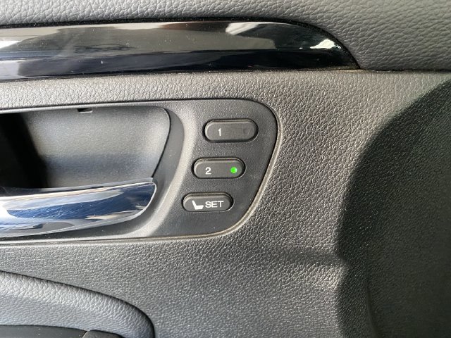Used 2021 Honda Pilot Touring image 22