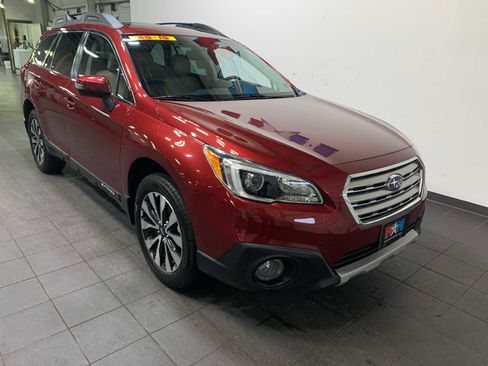 Used 2016 Subaru Outback 2.5i Limited image 2