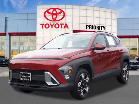 Used 2024 Hyundai Kona SEL AWD/4WD image 1