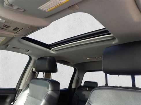 Used 2017 Chevrolet Silverado 1500 LTZ Z71 w/ Midnight Edition image 12