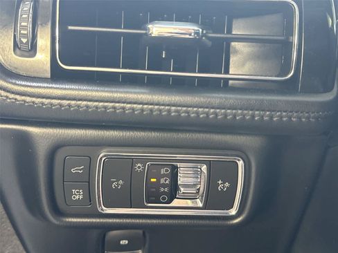 Used 2022 Lincoln Nautilus Reserve AWD/4WD image 22