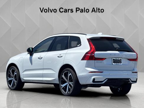 Certified 2024 Volvo XC60 T8 Ultimate w/ Protection Package Premier AWD/4WD image 7