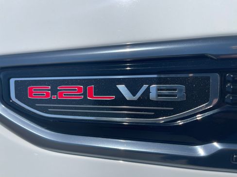 Used 2025 GMC Sierra 1500 AT4 AWD/4WD image 9