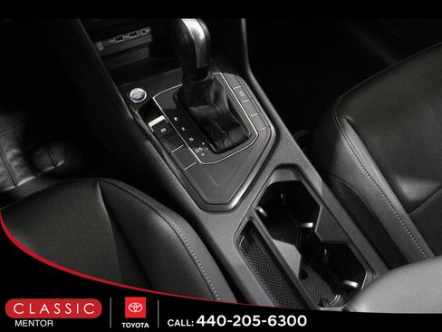 Used 2020 Volkswagen Tiguan SE w/ Panoramic Sunroof Package FWD image 14