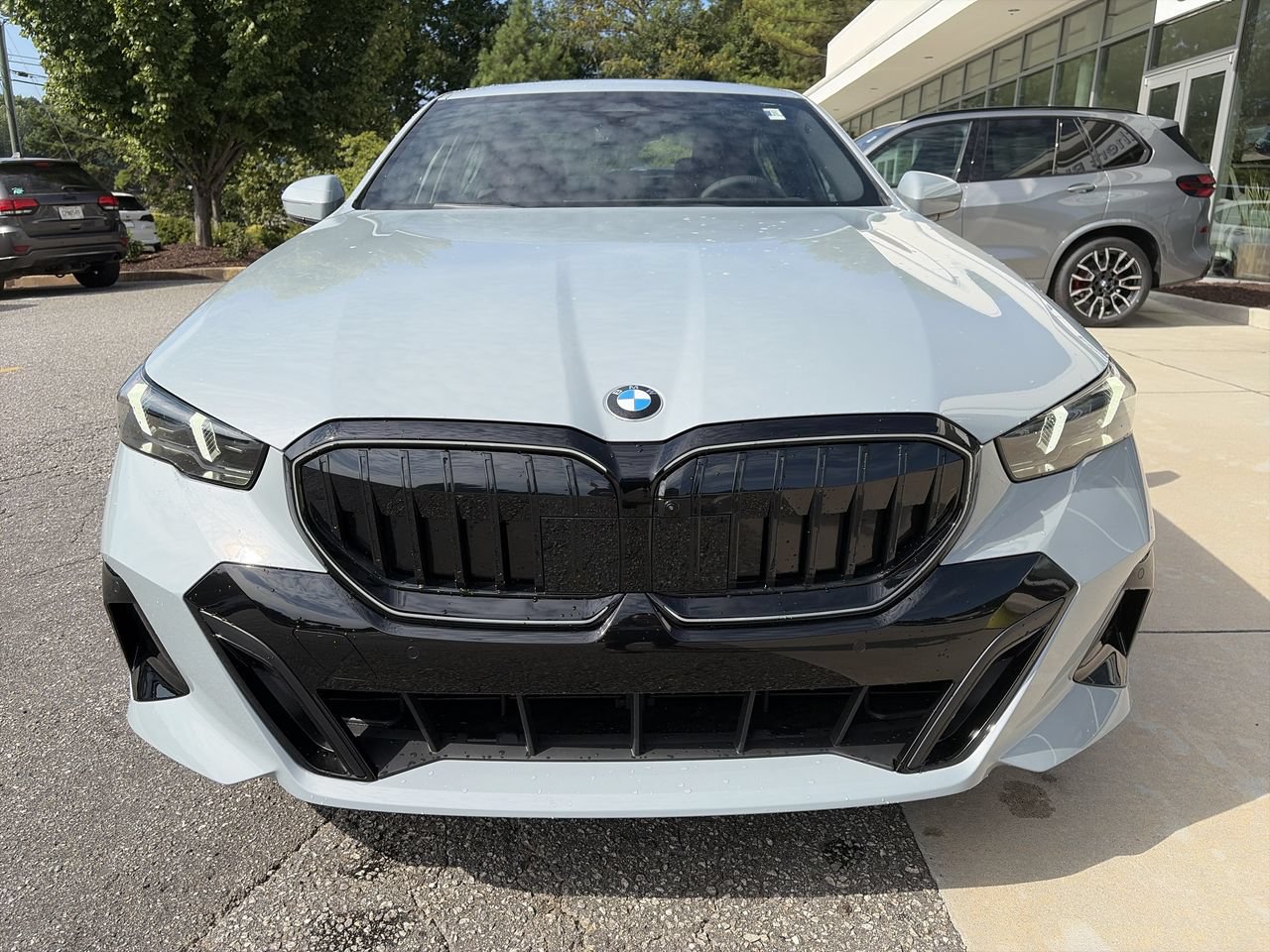 Used 2027 BMW 530i w/ M Sport Package RWD image 10