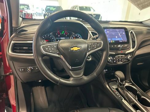 Used 2022 Chevrolet Equinox Premier FWD image 13