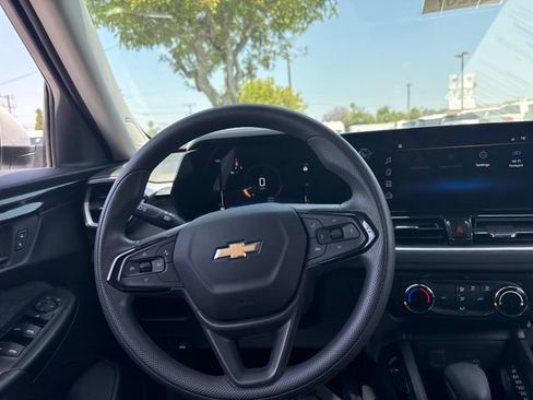 Certified 2025 Chevrolet TrailBlazer LT AWD/4WD image 14
