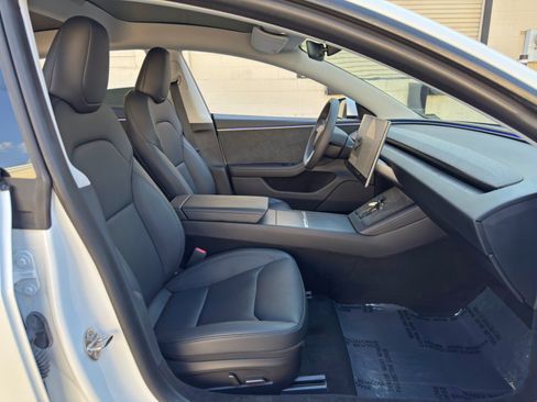 Used 2024 Tesla Model 3 Long Range AWD/4WD image 16
