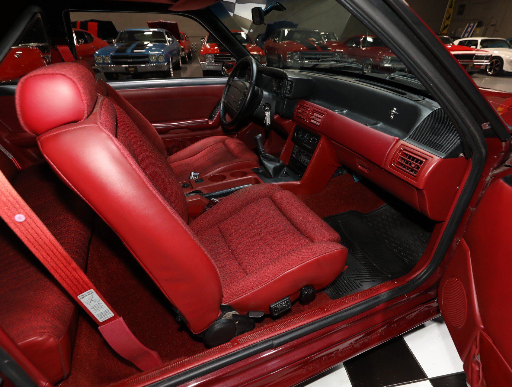 Used 1990 Ford Mustang GT RWD image 40