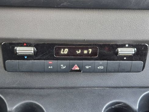 Used 2019 Mercedes-Benz Sprinter 170 image 20