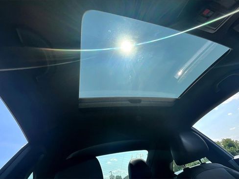 Used 2019 Volkswagen Beetle 2.0T SE image 19