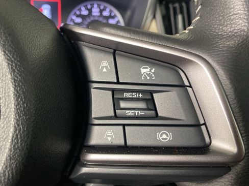 Certified 2025 Subaru Outback Limited image 23