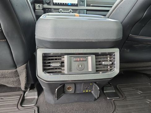 Used 2023 Ford F350 Platinum AWD/4WD image 33