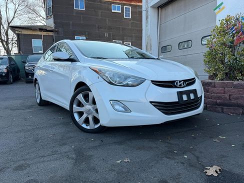 Used 2012 Hyundai Elantra Limited image 21