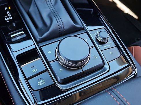 New 2025 MAZDA CX-30 Carbon image 19