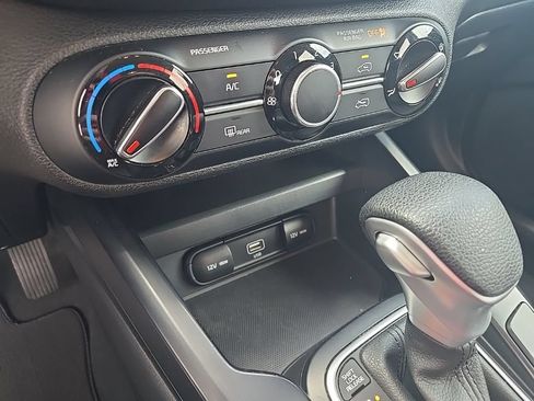 Used 2022 Kia Soul LX w/ Technology Package FWD image 20
