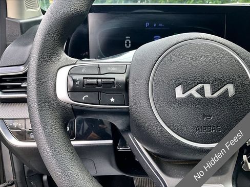 Used 2023 Kia Sportage LX AWD/4WD image 11
