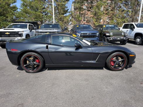 Used 2012 Chevrolet Corvette Coupe w/ 4LT Preferred Equipment Group RWD image 11