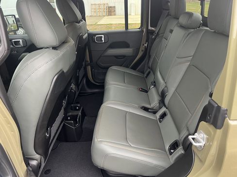 New 2026 Jeep Gladiator Mojave image 26