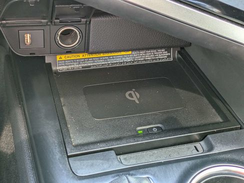 Used 2020 Toyota Camry XSE FWD image 24