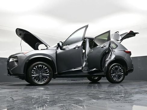 New 2026 Nissan Rogue Platinum w/ Tech Package AWD/4WD image 40