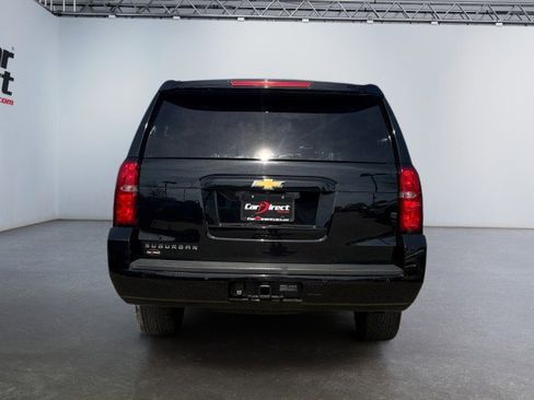 Used 2017 Chevrolet Suburban LT AWD/4WD image 16