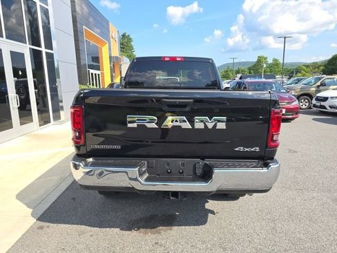 Certified 2025 RAM 2500 Big Horn AWD/4WD image 6