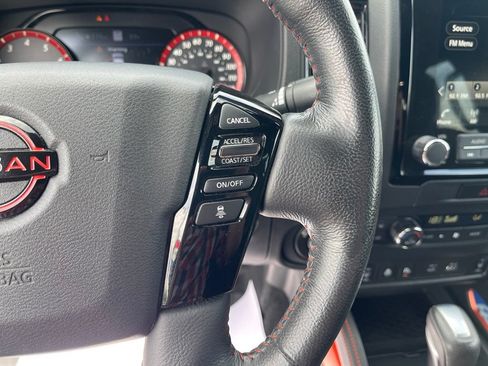 Used 2022 Nissan Frontier PRO-4X AWD/4WD image 16