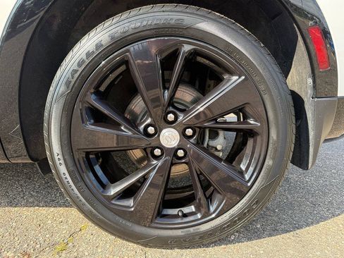 Used 2021 Buick Envision Essence w/ Sport Touring Package AWD/4WD image 17