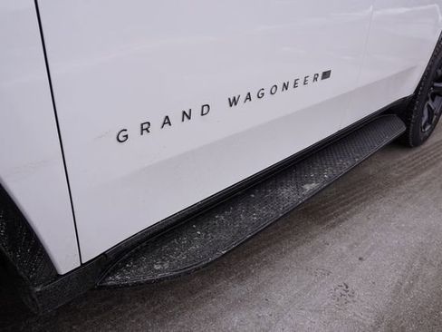 New 2026 Jeep Grand Wagoneer Limited w/ Convenience Group I AWD/4WD image 10