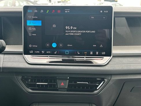 New 2026 Volkswagen Tiguan SE R-Line AWD/4WD image 16