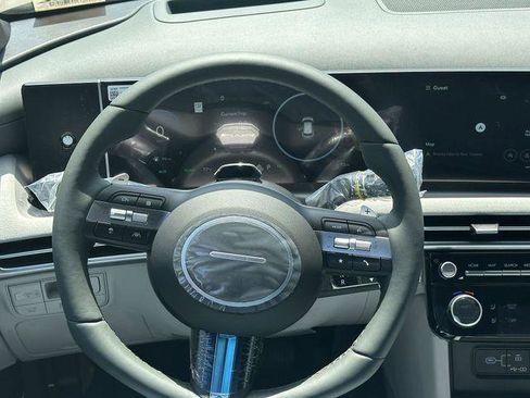 New 2025 Hyundai Tucson Limited image 23