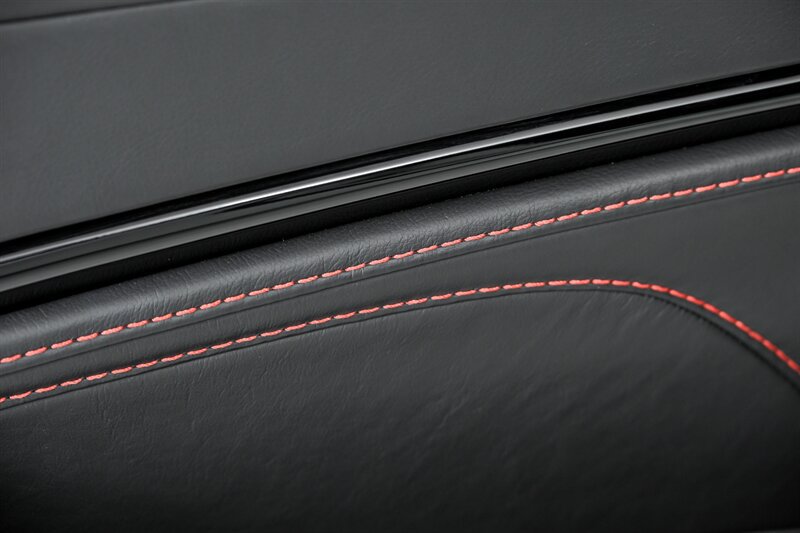 Used 2019 Aston Martin DBS Superleggera RWD image 30