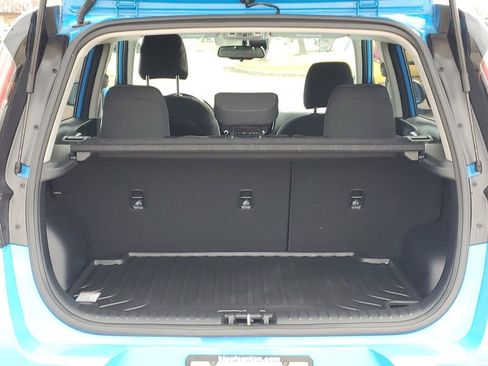 Used 2023 Kia Soul EX image 8