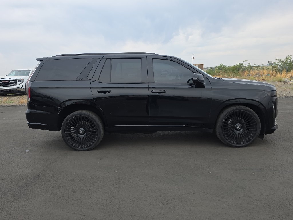 Used 2021 Cadillac Escalade Sport AWD/4WD image 9